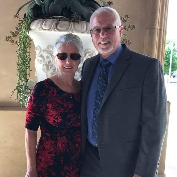 Meet your Posher, Robin - Picture 1 of 1